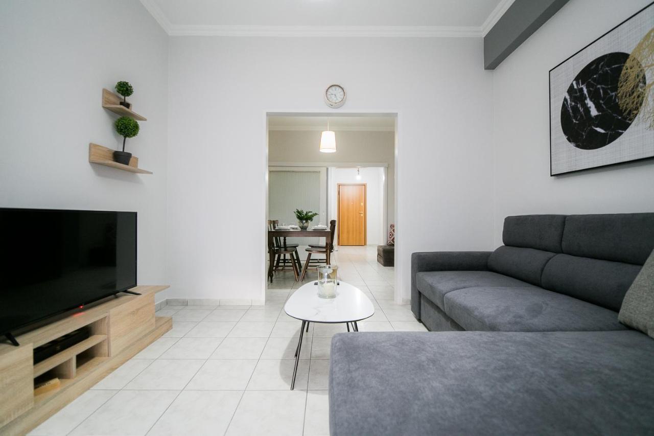 Central Guests Apartment Volos Eksteriør billede